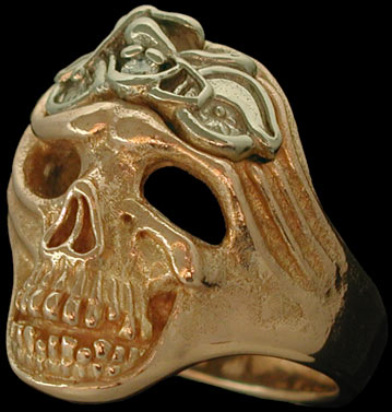 Large Skull ring with motorcycle - 10K Gold and 10K White Gold - Diamond