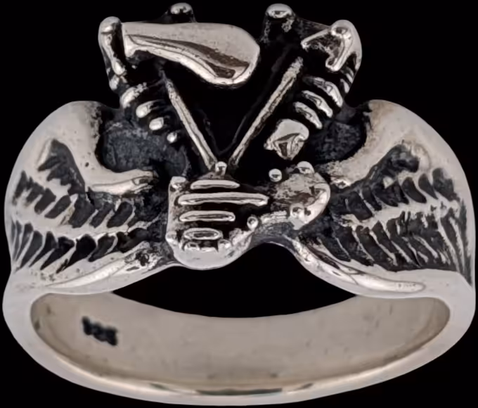 Knuckle Ring on wings - bottom profile