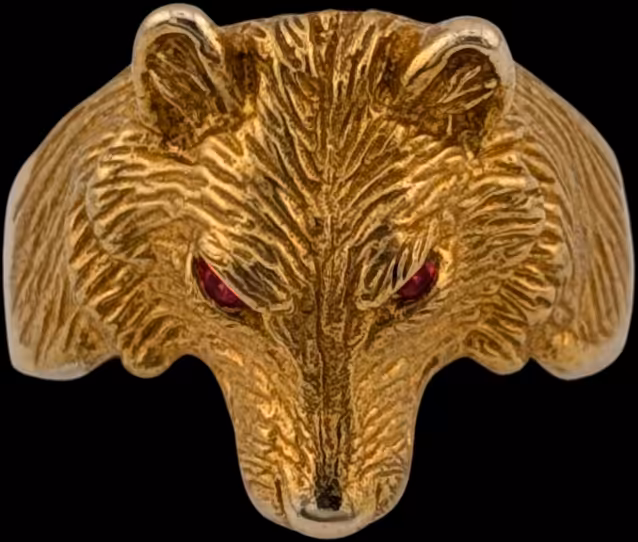 Medium Wolf Ring - top on view