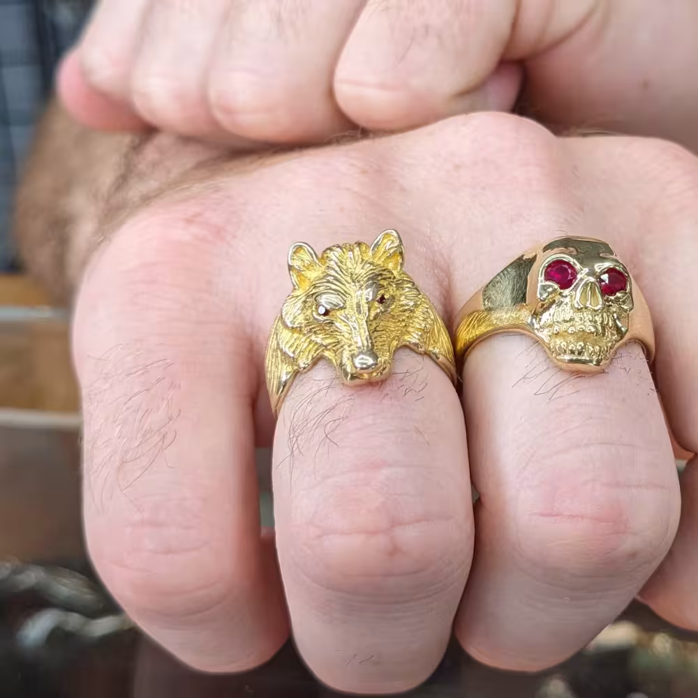Medium Wolf Ring - 10K Gold - Ruby