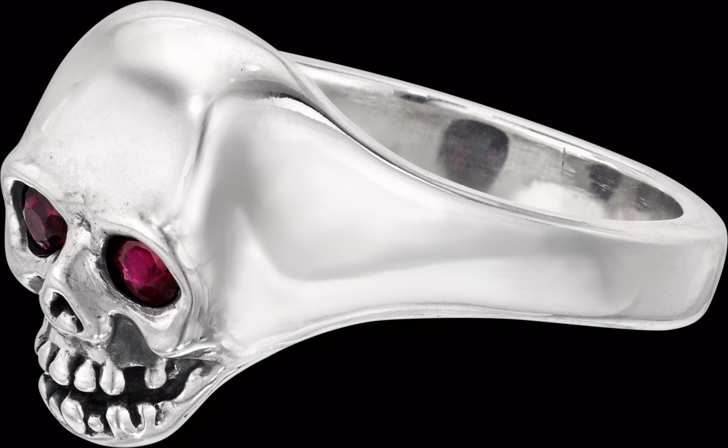Small Skull Ring - right top side profile with Rubies in eyes